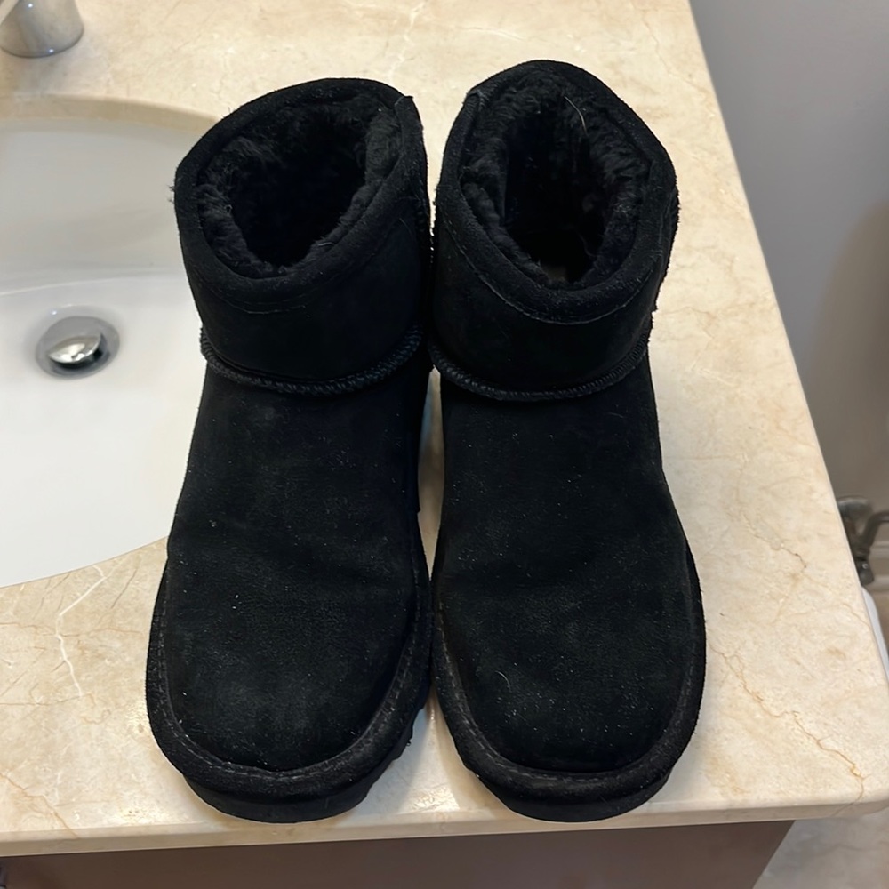 BEAR-PAW BOOTS SHORTIE BLACK
